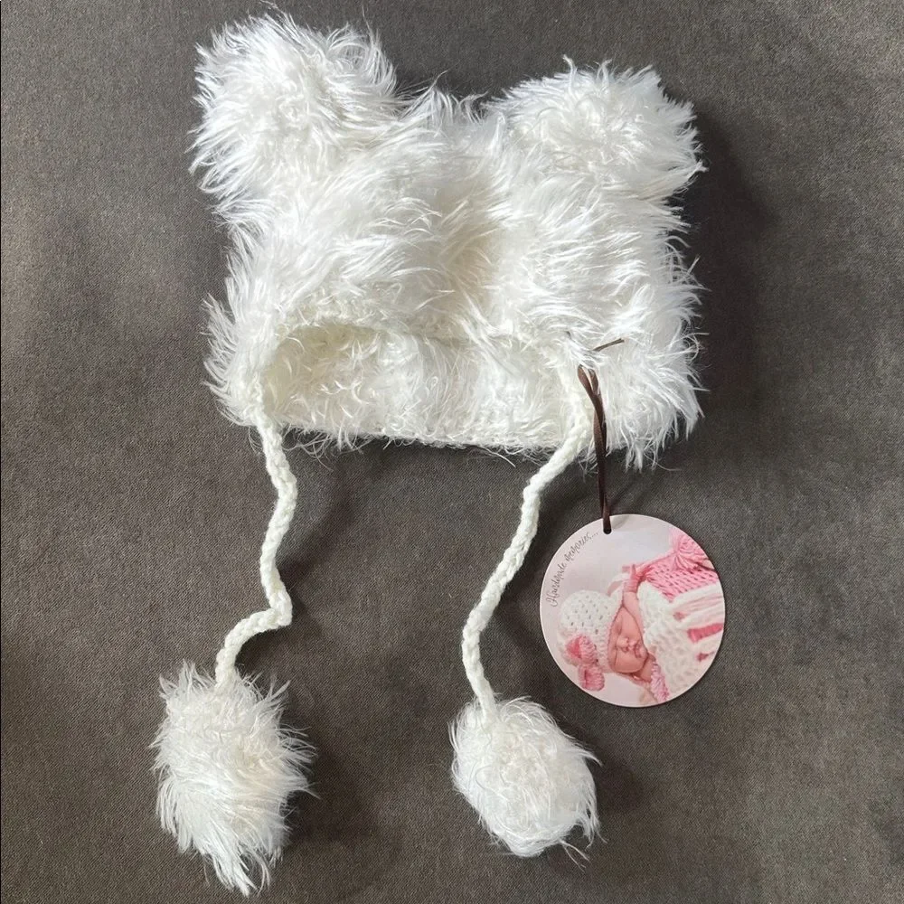 Daisy Baby Infant Toddler Fuzzy Lil’ Bear Beanie Hat White Size 2-8 years NWT